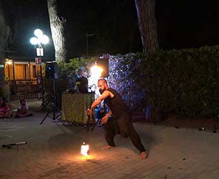 Spettacolo Mangiafuoco - Animazione Lilly Moderno